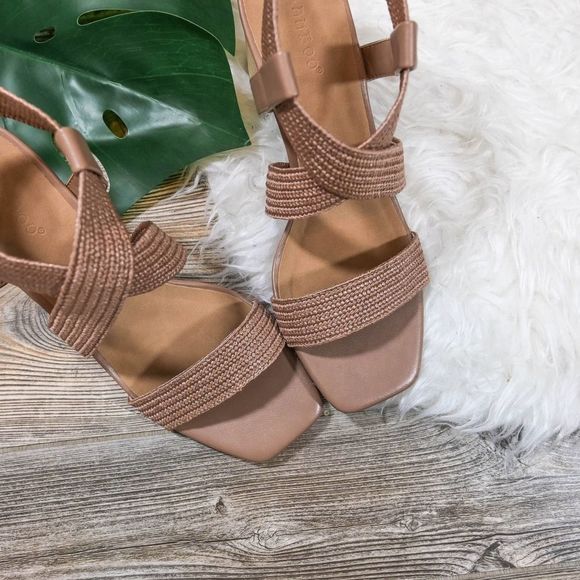 Forever 21 Tan Block Heel Sandals - Picture 5 of 7